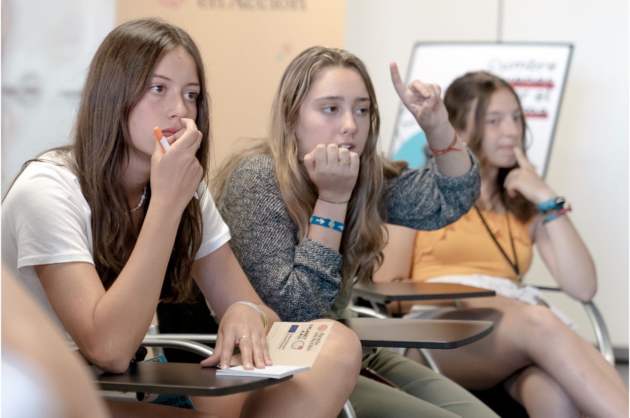 Impulsa la igualdad de oportunidades para la juventud de Andalucía