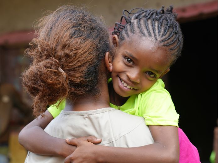 Meron, niña apadrinada