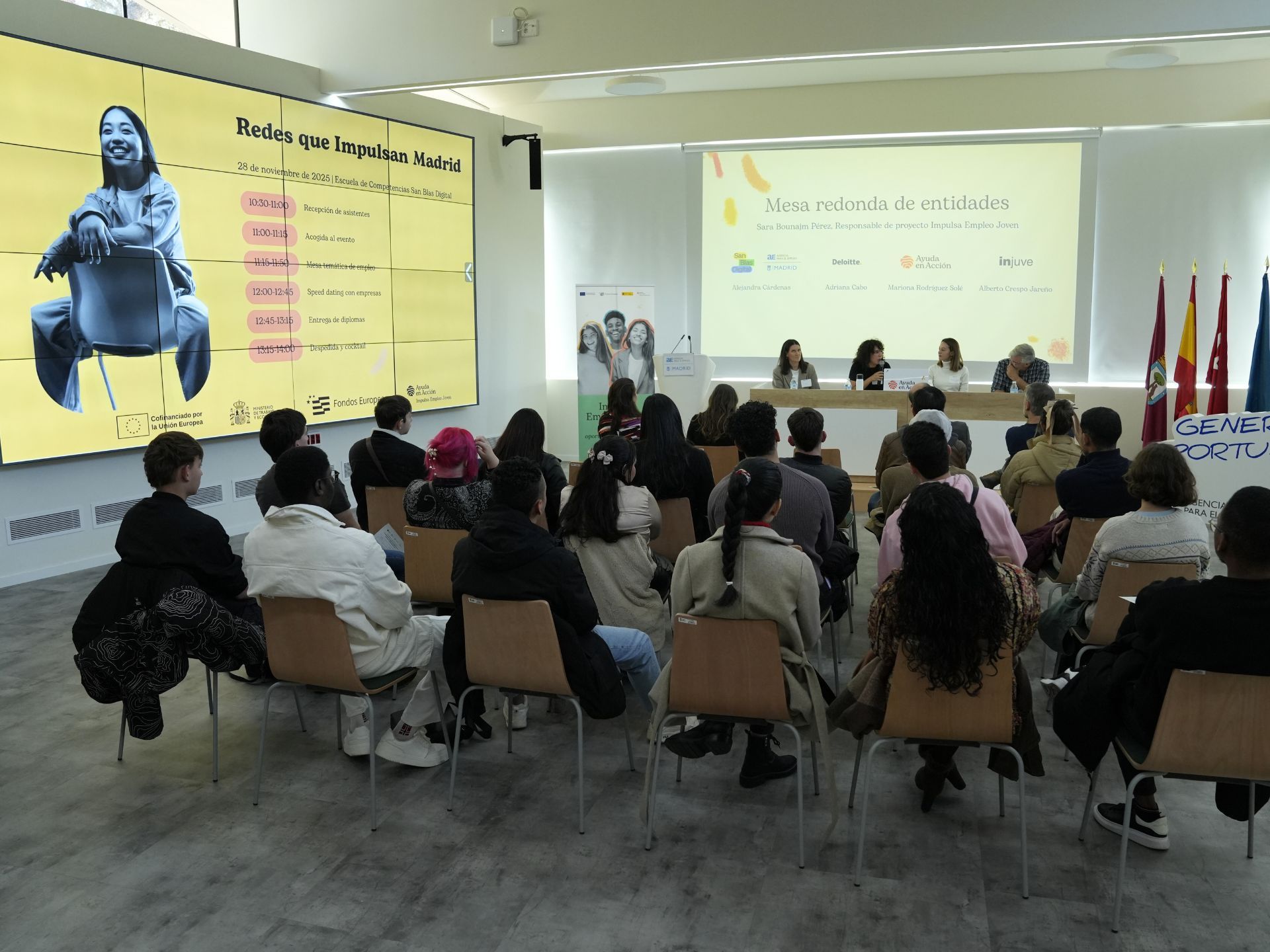 Jóvenes evento Impulsa Empleo Joven